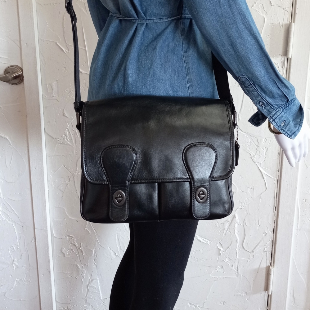Coach Heritage Map Bag in Black Leather - Picture 5 of 14